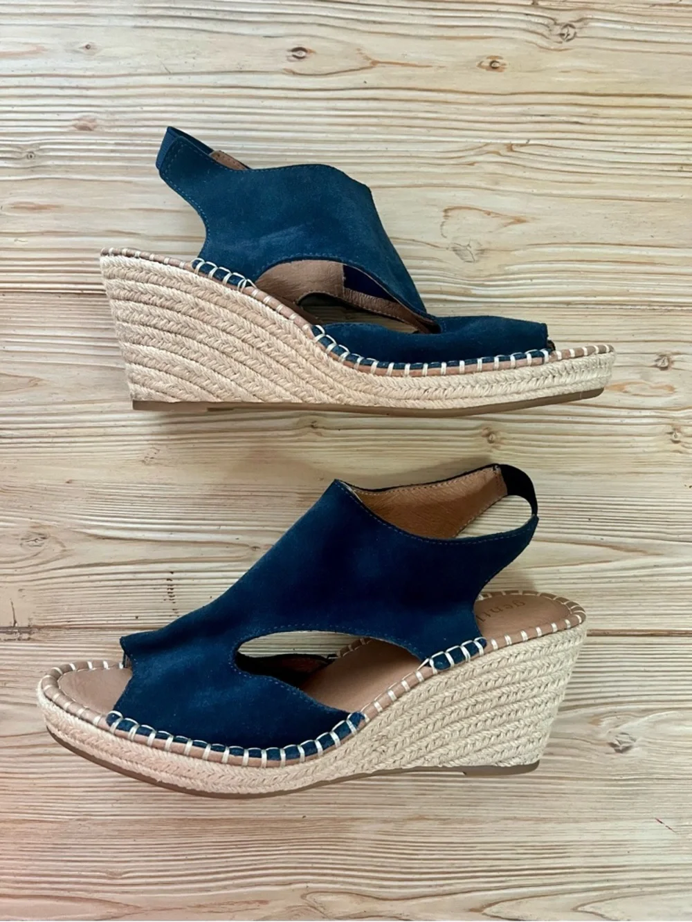 Gentle Souls Navy Leather Espadrille Wedge Sandals – Size 10 – Comfort Slingback